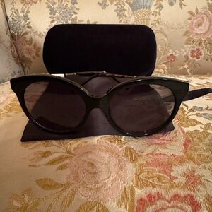 Gucci GG Logo Monogram Sunglasses Dark Brown New Cat Eye